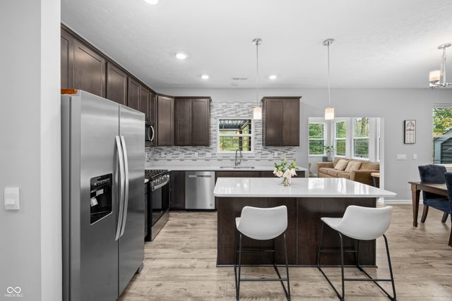 7686 Rolling Green Drive, Plainfield, IN 46168