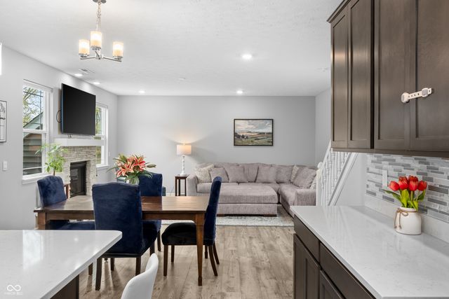 7686 Rolling Green Drive, Plainfield, IN 46168