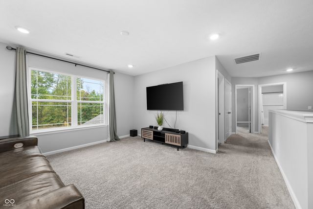 7686 Rolling Green Drive, Plainfield, IN 46168