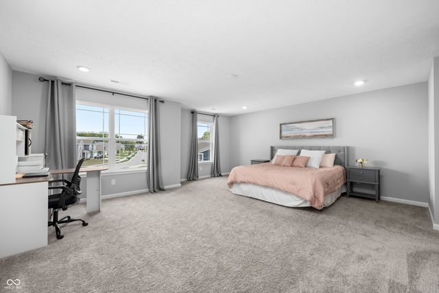 7686 Rolling Green Drive, Plainfield, IN 46168