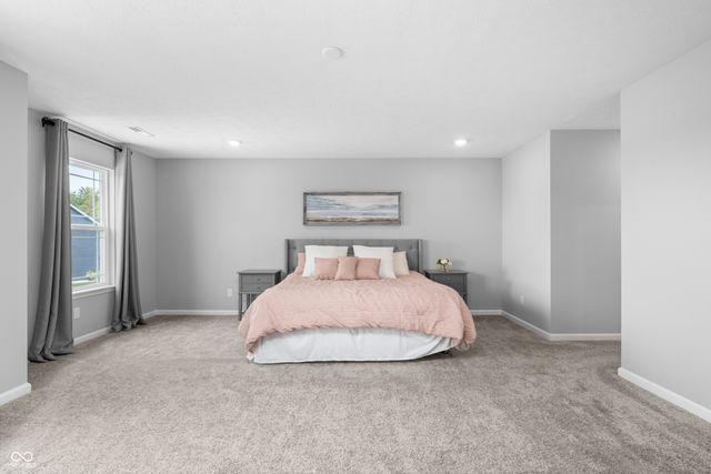 7686 Rolling Green Drive, Plainfield, IN 46168