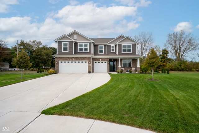 7686 Rolling Green Drive, Plainfield, IN 46168