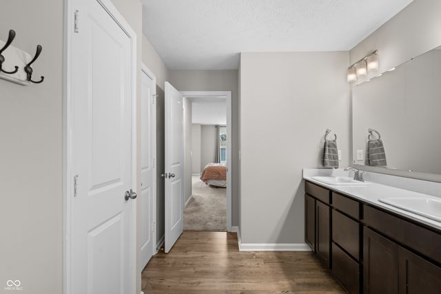 7686 Rolling Green Drive, Plainfield, IN 46168