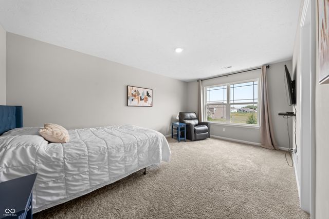 7686 Rolling Green Drive, Plainfield, IN 46168