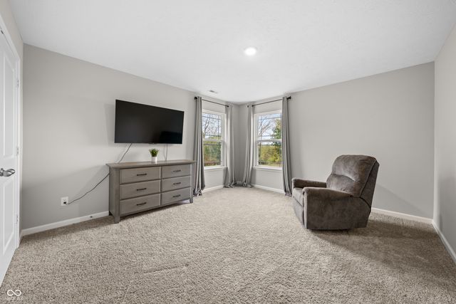 7686 Rolling Green Drive, Plainfield, IN 46168