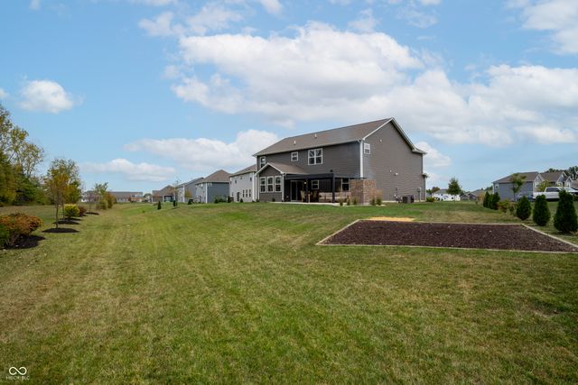 7686 Rolling Green Drive, Plainfield, IN 46168