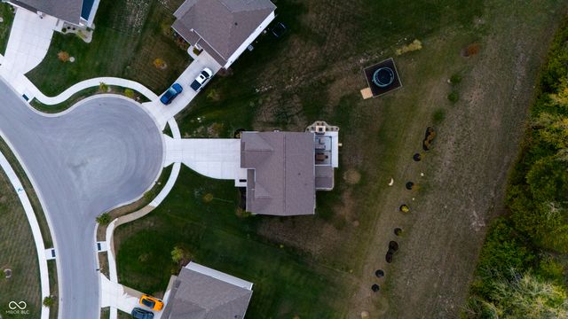 7686 Rolling Green Drive, Plainfield, IN 46168