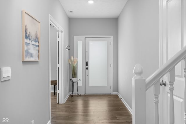 7686 Rolling Green Drive, Plainfield, IN 46168