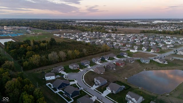 7686 Rolling Green Drive, Plainfield, IN 46168