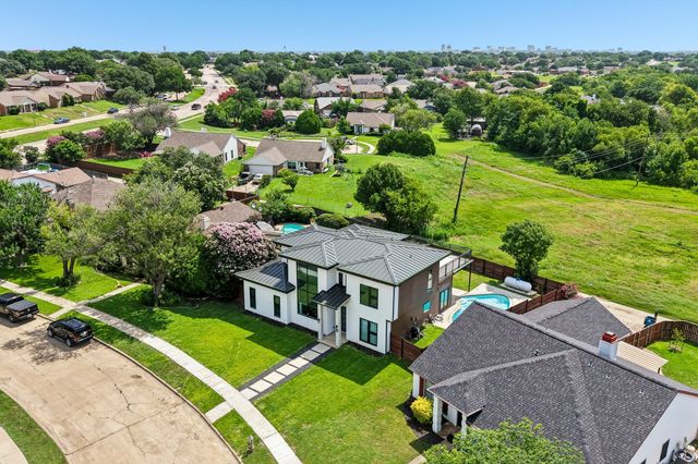 8 O Hare Circle, The Colony, TX 75056
