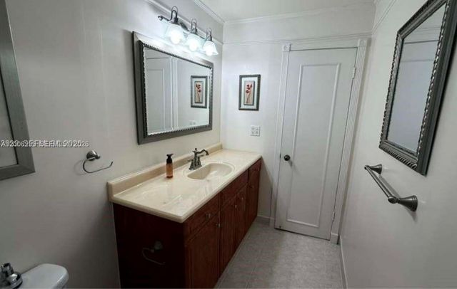 16740 NE 9th Ave 807, North Miami Beach, FL 33162