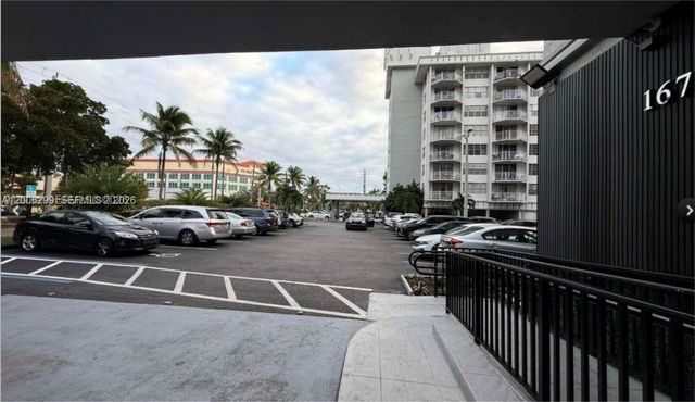 16740 NE 9th Ave 807, North Miami Beach, FL 33162
