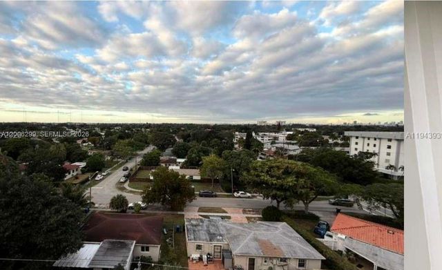 16740 NE 9th Ave 807, North Miami Beach, FL 33162