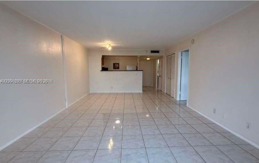 16740 NE 9th Ave 807, North Miami Beach, FL 33162