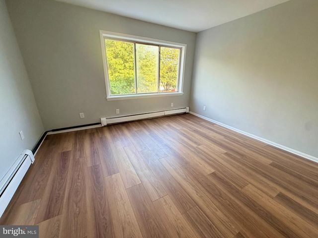 90 MARSHALL AVE, Hamilton, NJ 08610
