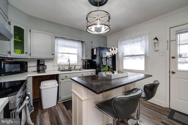 101 GIRARD AVE, Reading, PA 19605