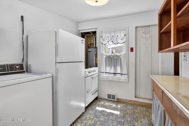 89 Franklin Avenue, Ocean Grove, NJ 07756