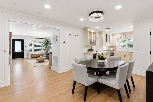 1505 Robbia Ave, Coral Gables, FL 33146