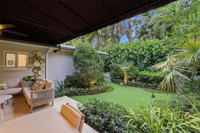 1505 Robbia Ave, Coral Gables, FL 33146