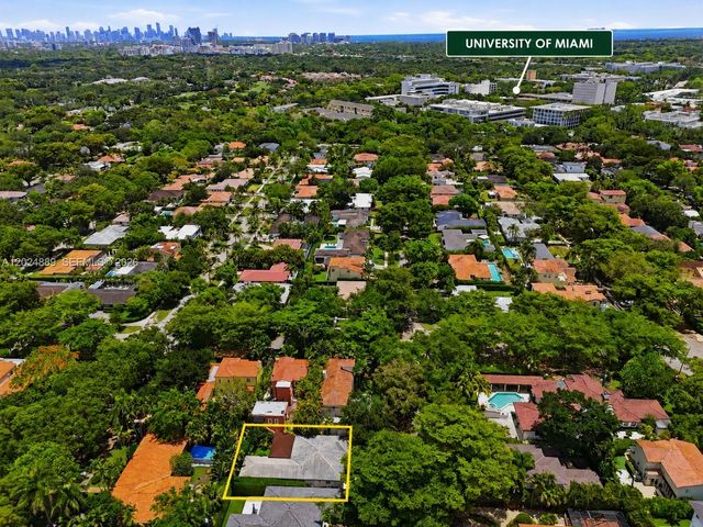 1505 Robbia Ave, Coral Gables, FL 33146