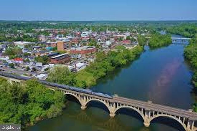 2227 ROCK CREEK RD, Fredericksburg, VA 22407