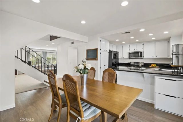 1693 N Mountain D, Upland, CA 91784