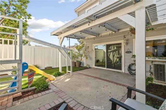 1693 N Mountain D, Upland, CA 91784