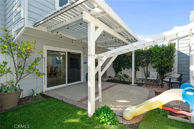 1693 N Mountain D, Upland, CA 91784