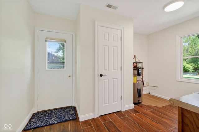 9838 Barth Drive, Zionsville, IN 46077