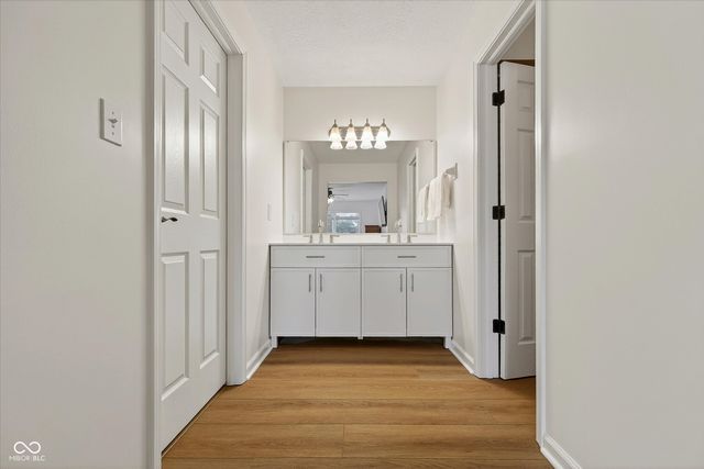 9838 Barth Drive, Zionsville, IN 46077