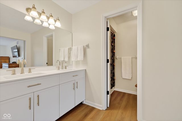 9838 Barth Drive, Zionsville, IN 46077