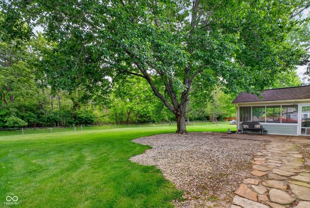 9838 Barth Drive, Zionsville, IN 46077