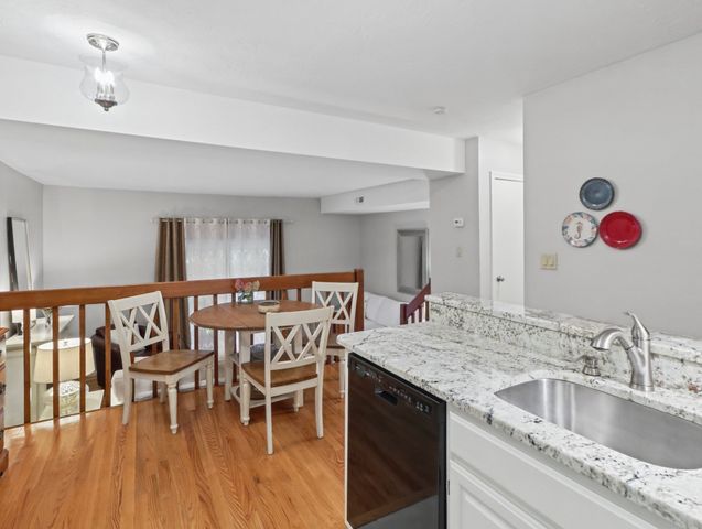 116 Tall Oaks Drive M, Weymouth, MA 02190