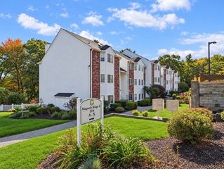 116 Tall Oaks Drive M, Weymouth, MA 02190