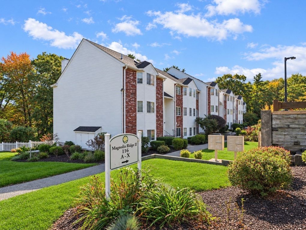 116 Tall Oaks Drive M, Weymouth, MA 02190