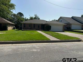 3422 Omega, Tyler, TX 75707