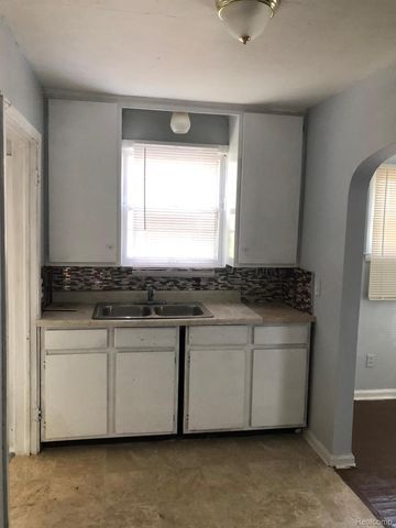 11635 Beaconsfield Street, Detroit, MI 48224