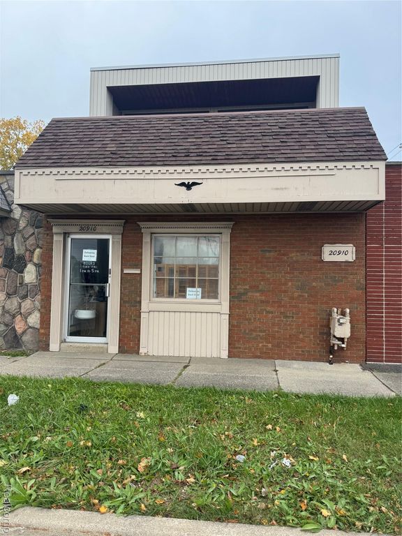 20908 Kelly, Eastpointe, MI 48021