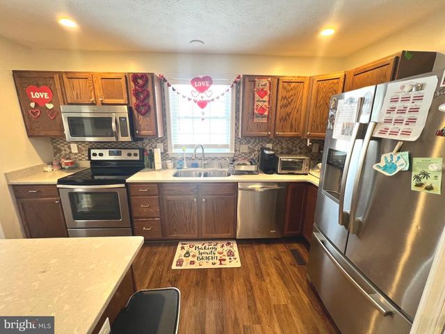 2405 GIFHORN CT, Fredericksburg, VA 22408