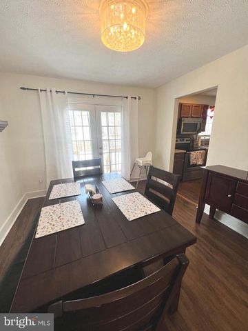 2405 GIFHORN CT, Fredericksburg, VA 22408