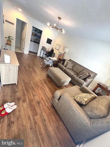 2405 GIFHORN CT, Fredericksburg, VA 22408