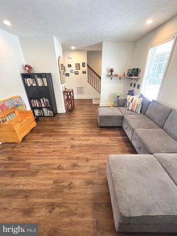 2405 GIFHORN CT, Fredericksburg, VA 22408