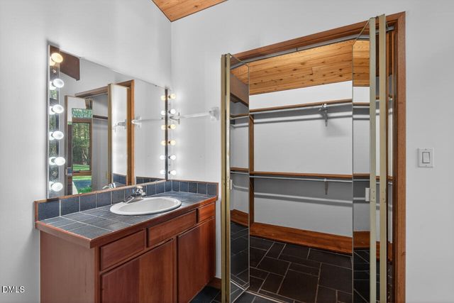 5811 Buck Quarter Road, Hillsborough, NC 27278