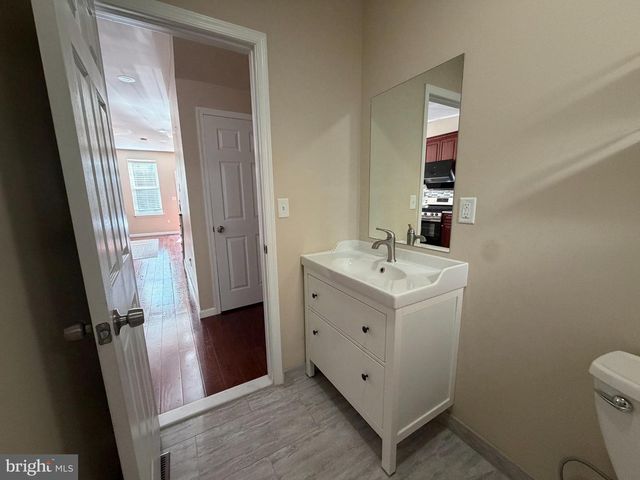 1112 E MOYAMENSING AVE, Philadelphia, PA 19147