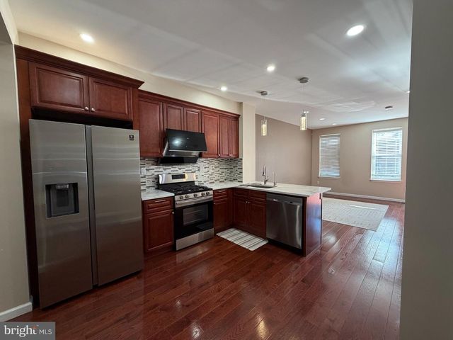1112 E MOYAMENSING AVE, Philadelphia, PA 19147