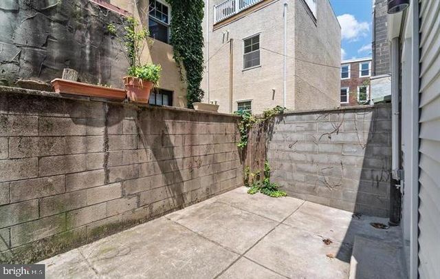 1112 E MOYAMENSING AVE, Philadelphia, PA 19147