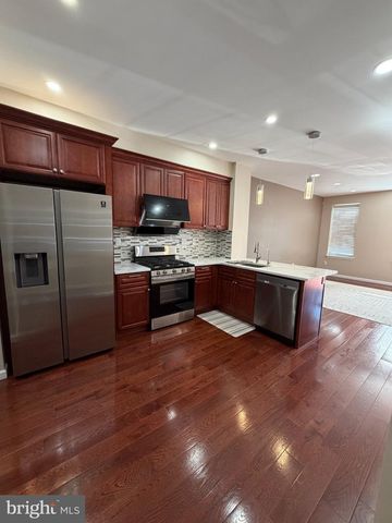 1112 E MOYAMENSING AVE, Philadelphia, PA 19147