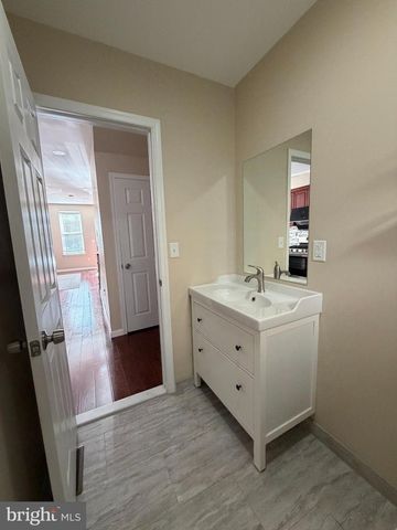 1112 E MOYAMENSING AVE, Philadelphia, PA 19147