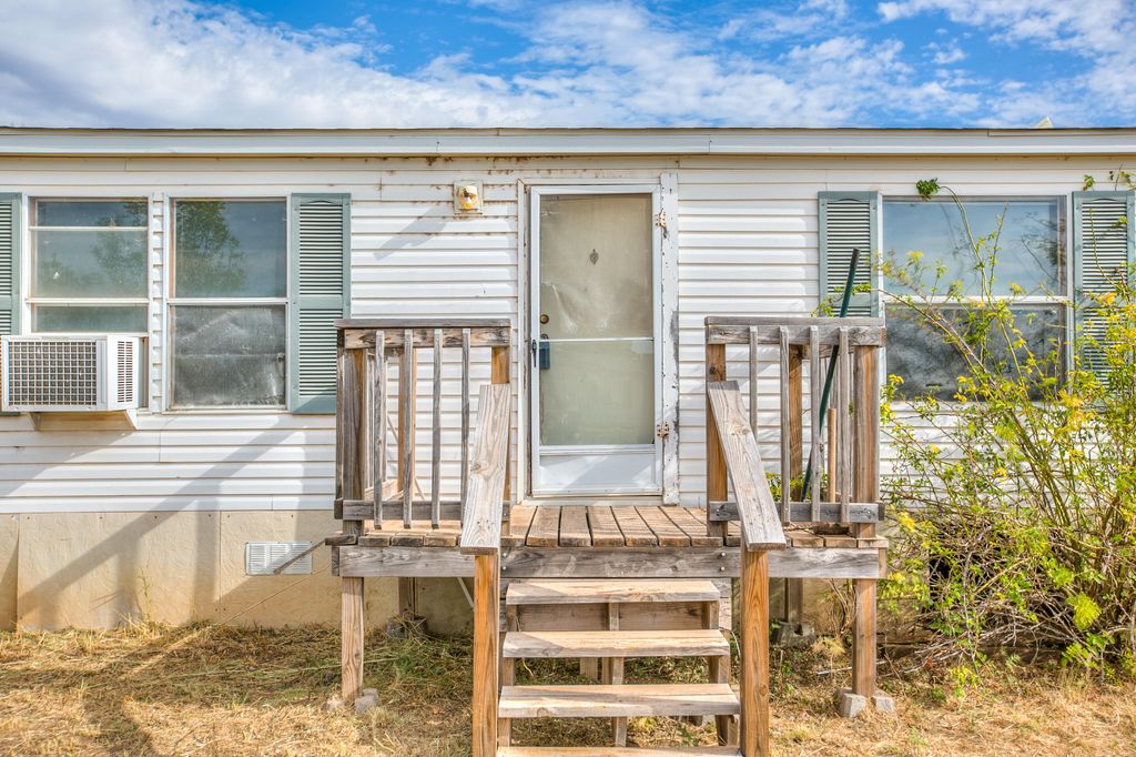 Image 2 of property listing at 10158 W Indian Creek Road, San Angelo, TX 76901