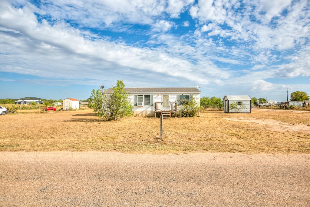 Image 22 of property listing at 10158 W Indian Creek Road, San Angelo, TX 76901